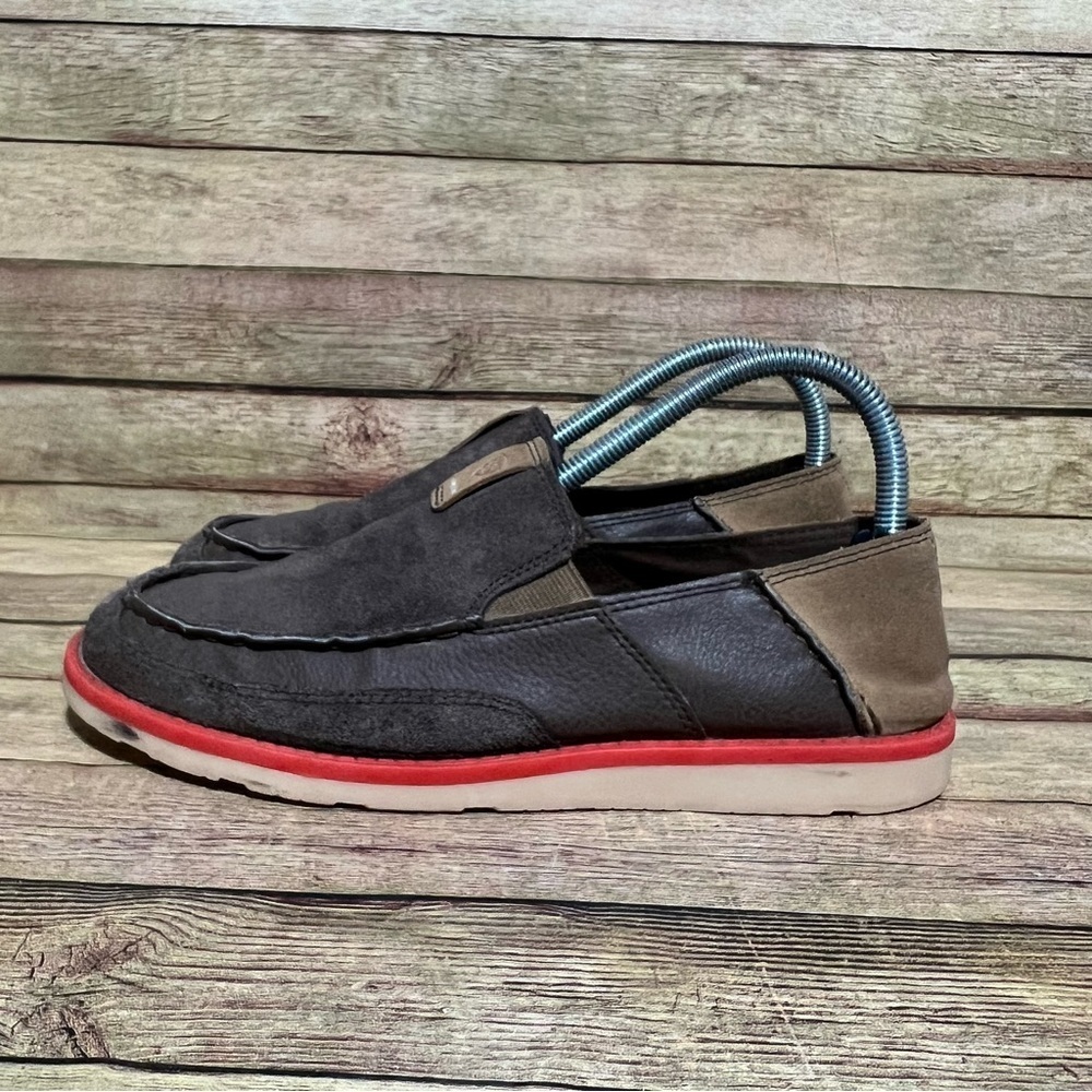 Ariat Women's Black and Brown Slippers with Red Sole